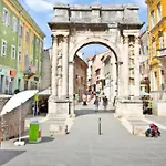 Apartman 150m From Arena Colosseum Pula