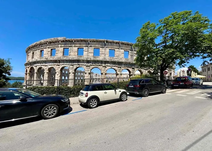 150m From Arena Colosseum Lägenhet *