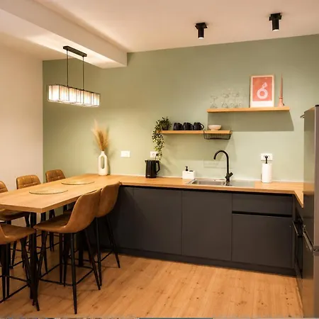 Apartmán 150m From Arena Colosseum *
