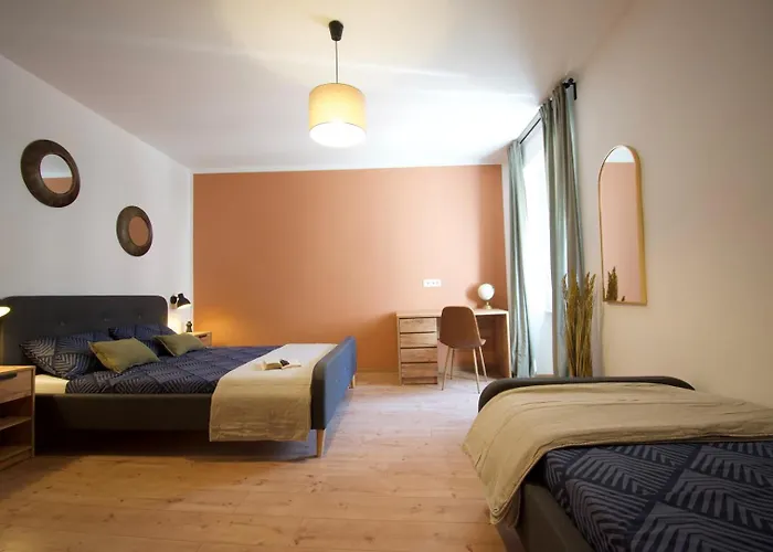 150m From Arena Colosseum *