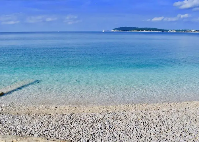 150m From Arena Colosseum Appartement *